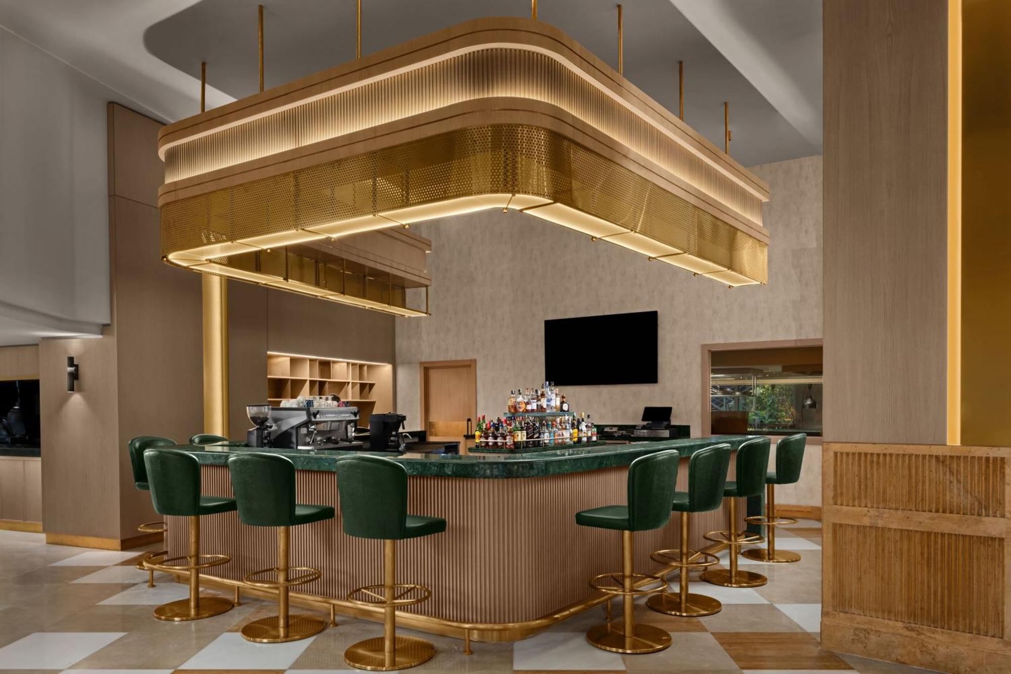 Delta Hotels By Marriott Istanbul West Exteriör bild